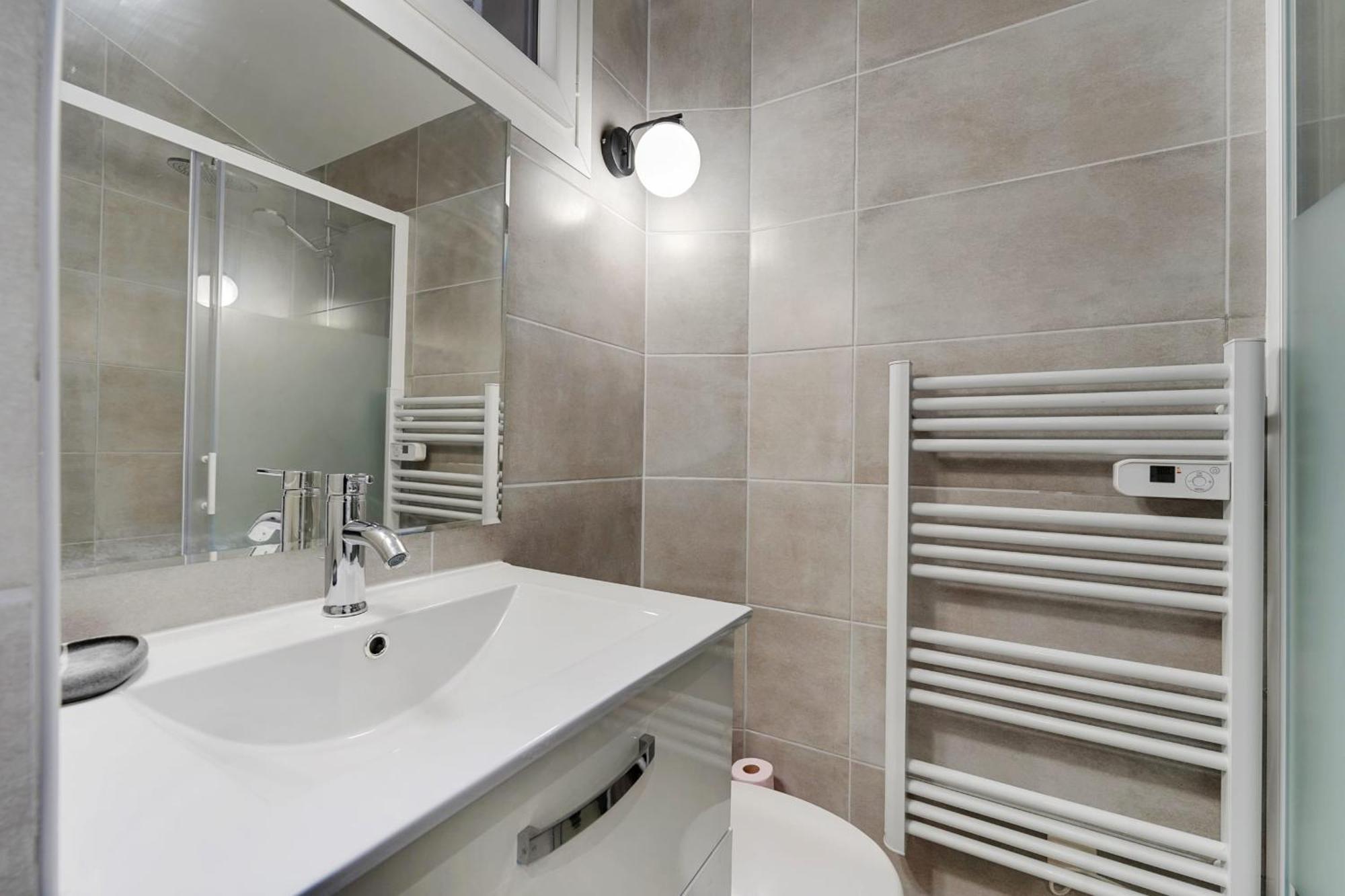 Comfortable Marx Dormoy Appartement *