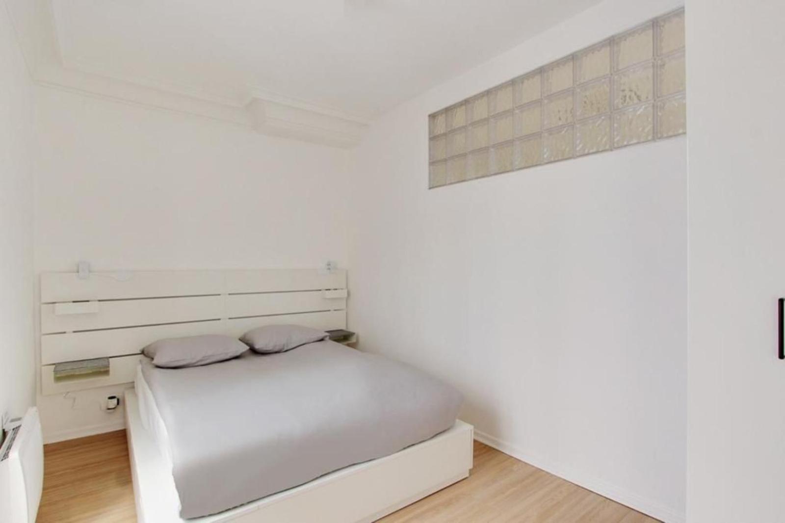 Claude Bernard Apartment