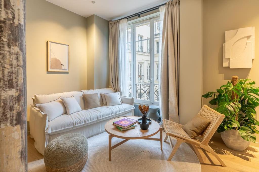 Marais - Magnificent 3br/bth Decorated With Taste Apartment *