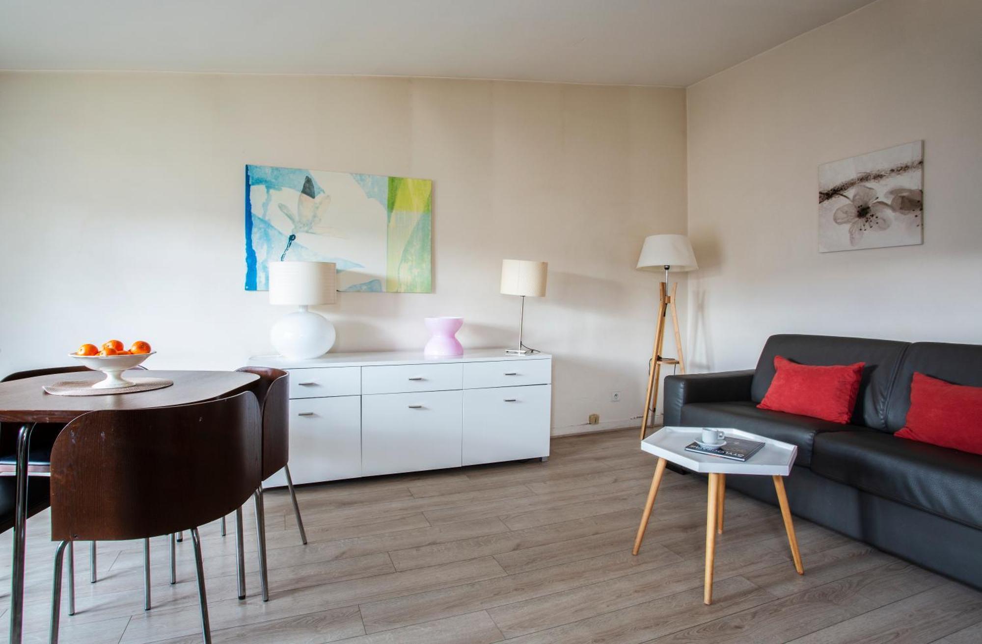 Apartment Place De L'etoile, Wagram With Ac
