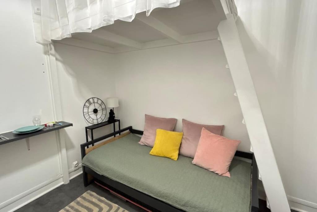 Cozy In 15eme Apartment *