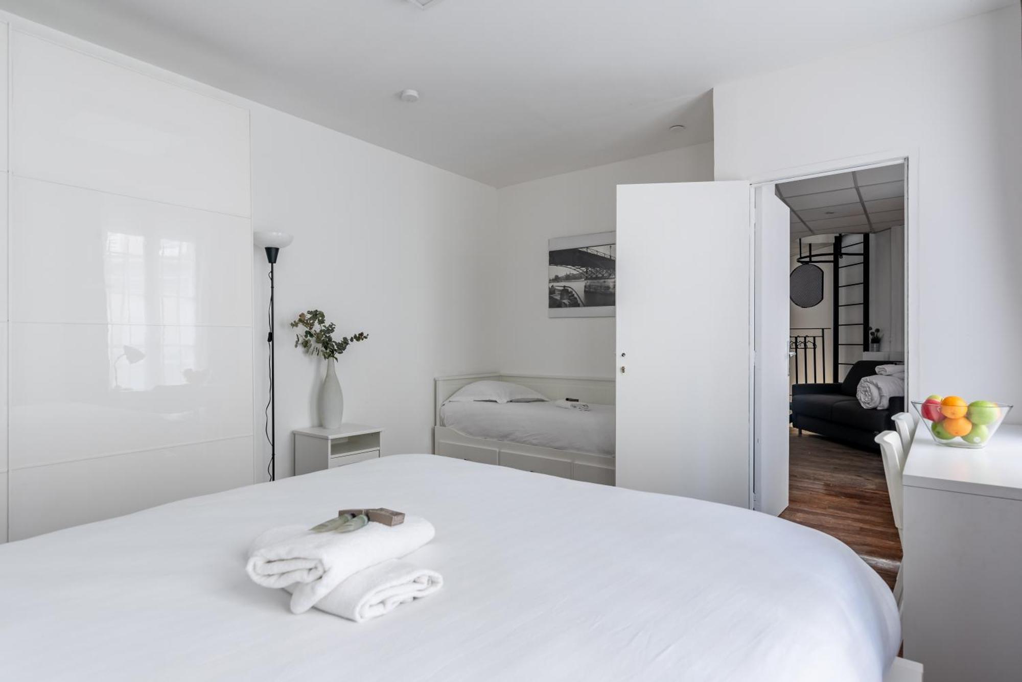 Magenta Blue Apartment