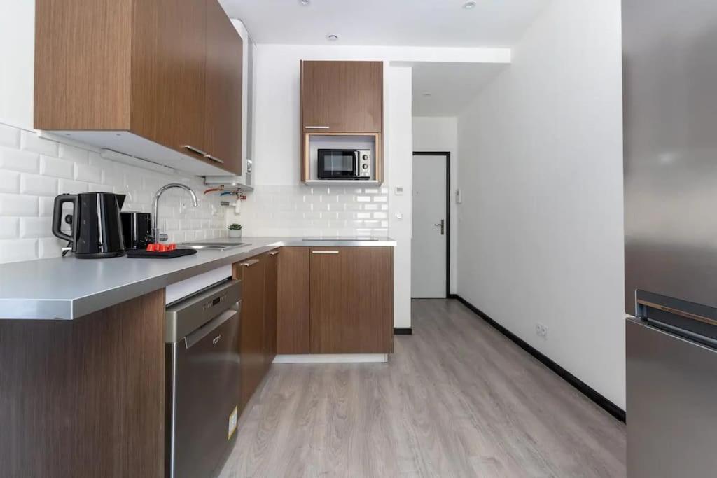 Passy/ranelagh Ii: Magnifique 4p-1br Apartment