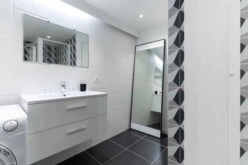 Passy/ranelagh Ii: Magnifique 4p-1br Apartment *