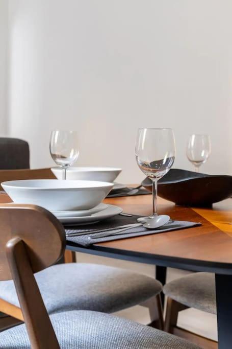 Passy/ranelagh Ii: Magnifique 4p-1br Apartment