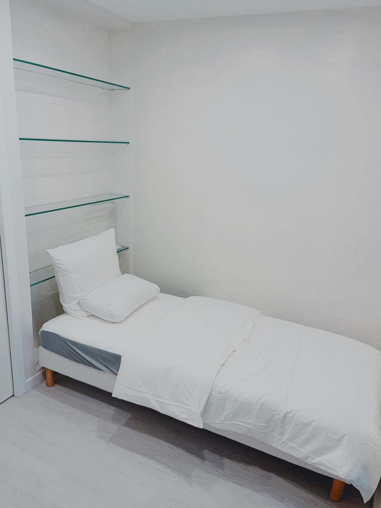 Apartment Belle Champs-elysee Paris