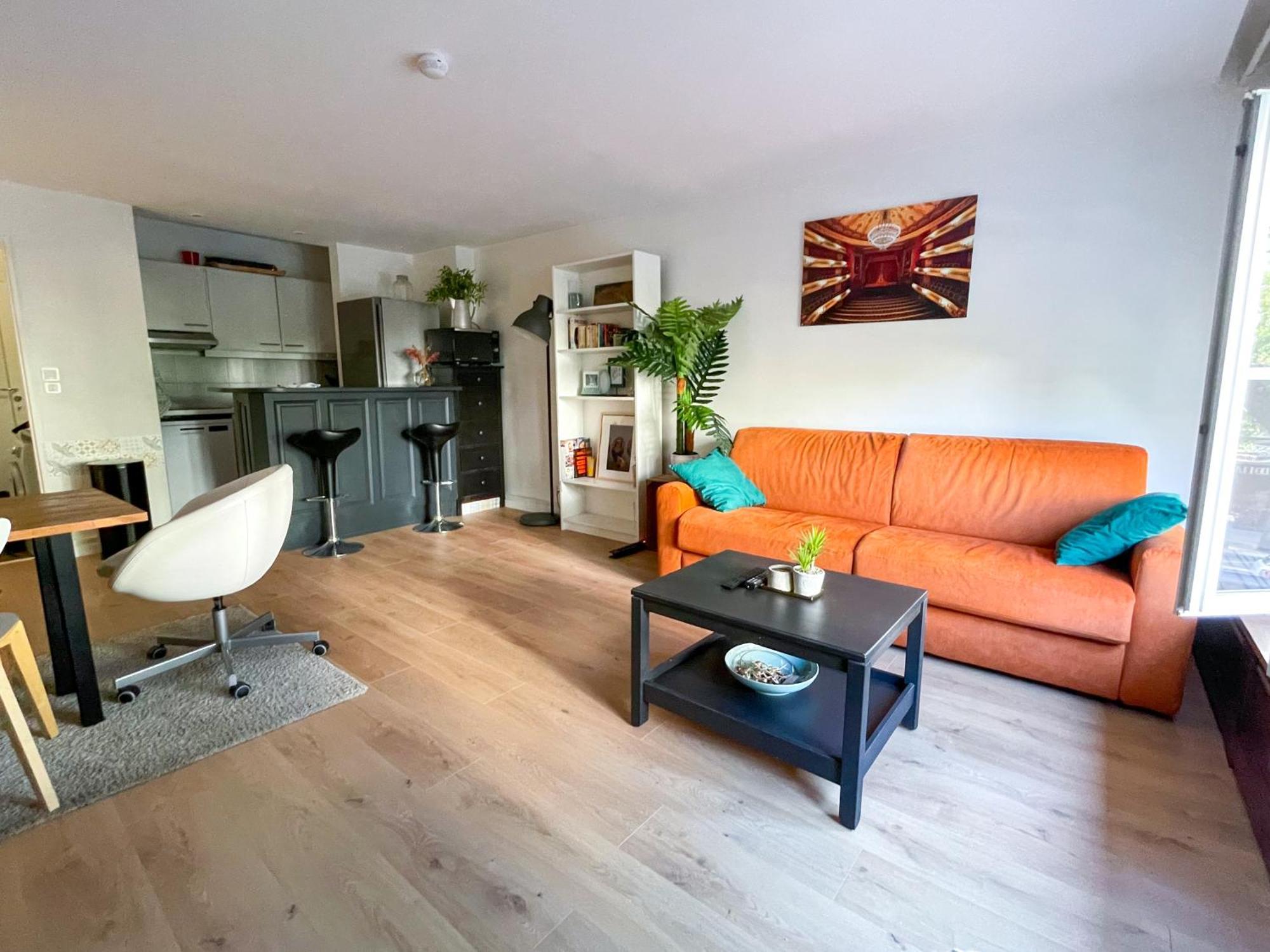Apartment Spacieux En Plein Coeur De