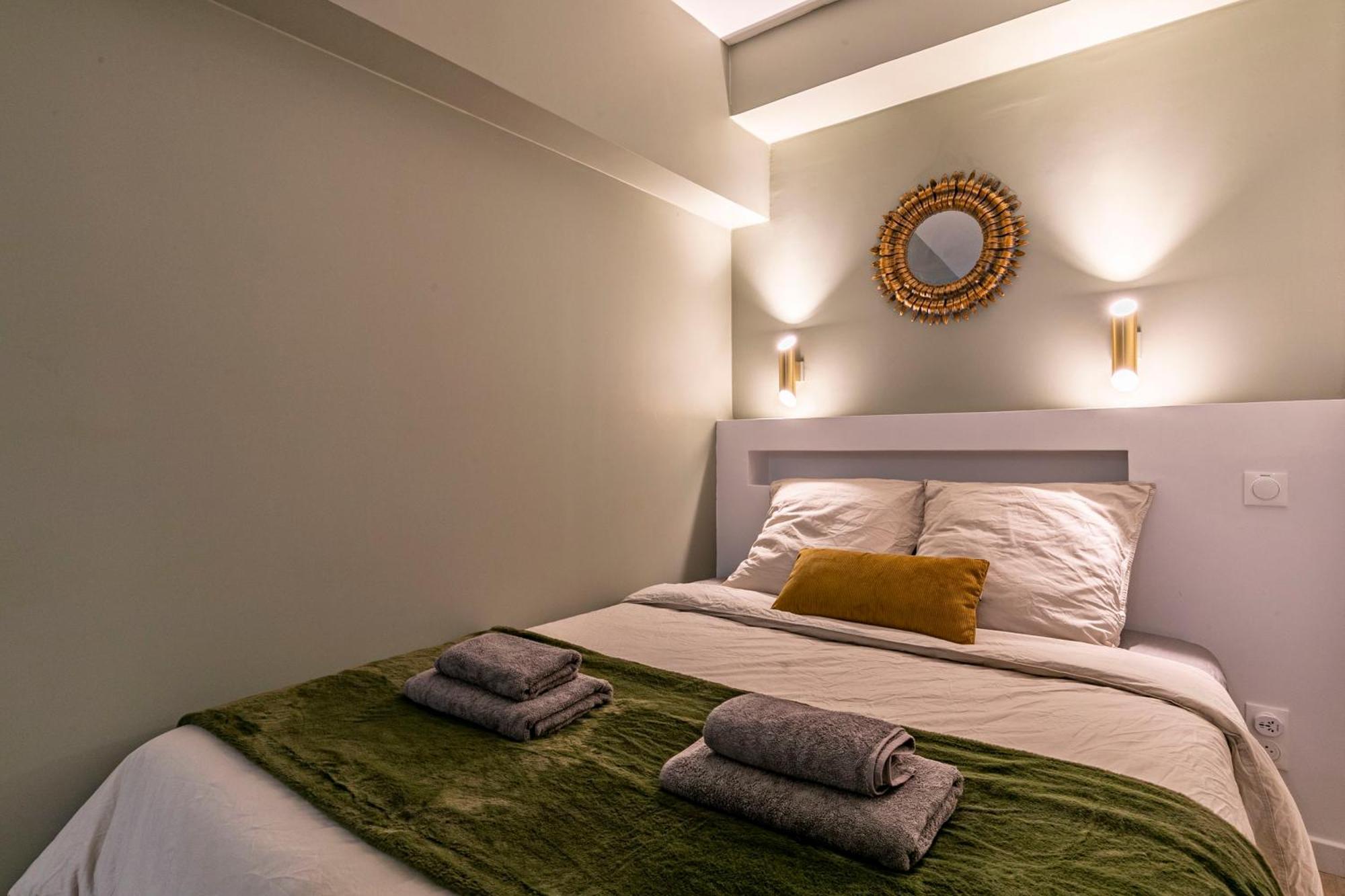 Design And Quiet On Wooded Courtyard ! Apartment *