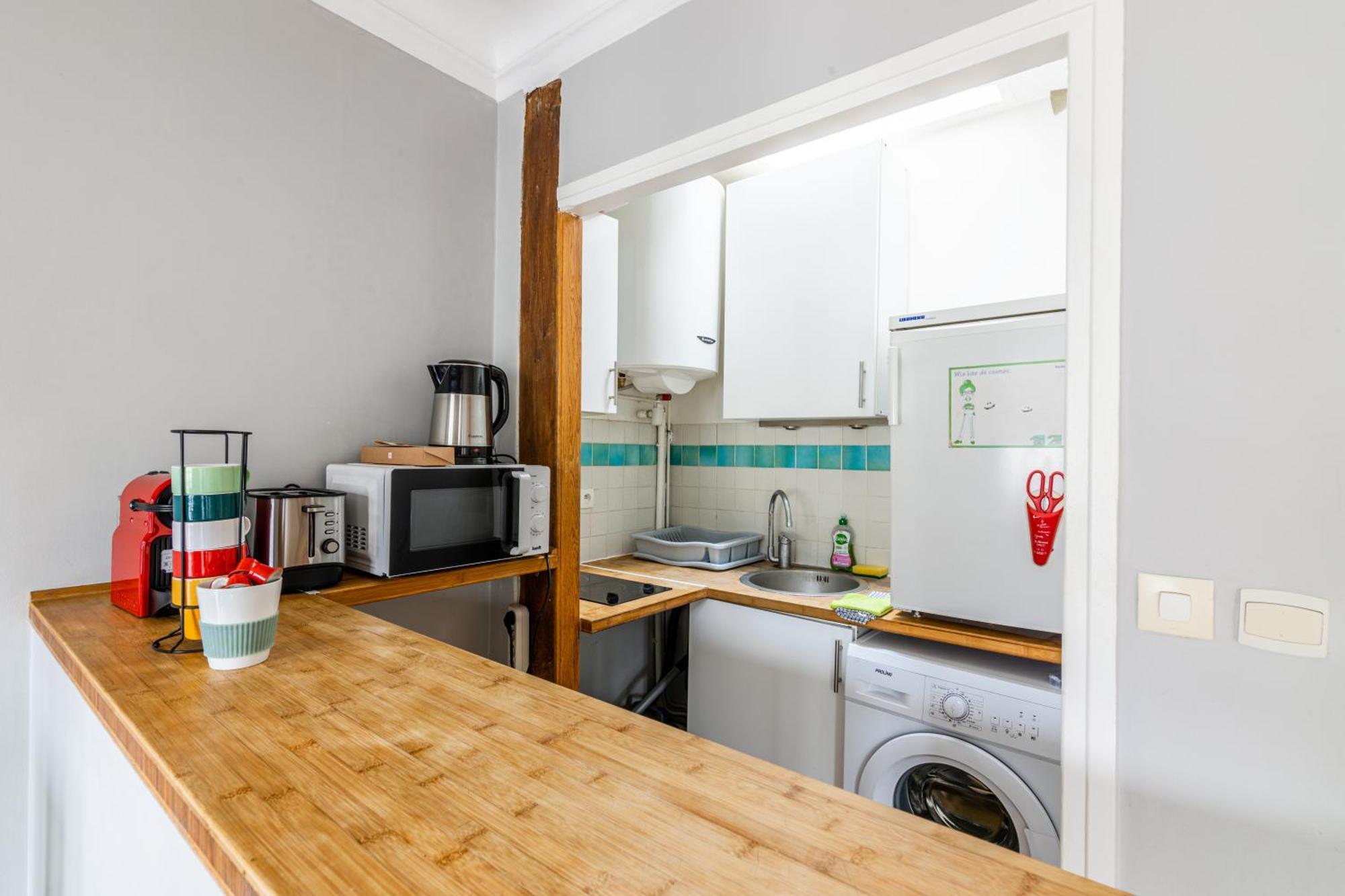 Luxurious 2 Bedroom Tour Eiffel Bourdonnais Free Netflix Paris