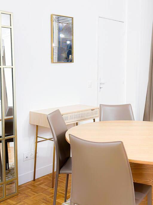 6pers-balcony-paris 12-hopital Trousseau