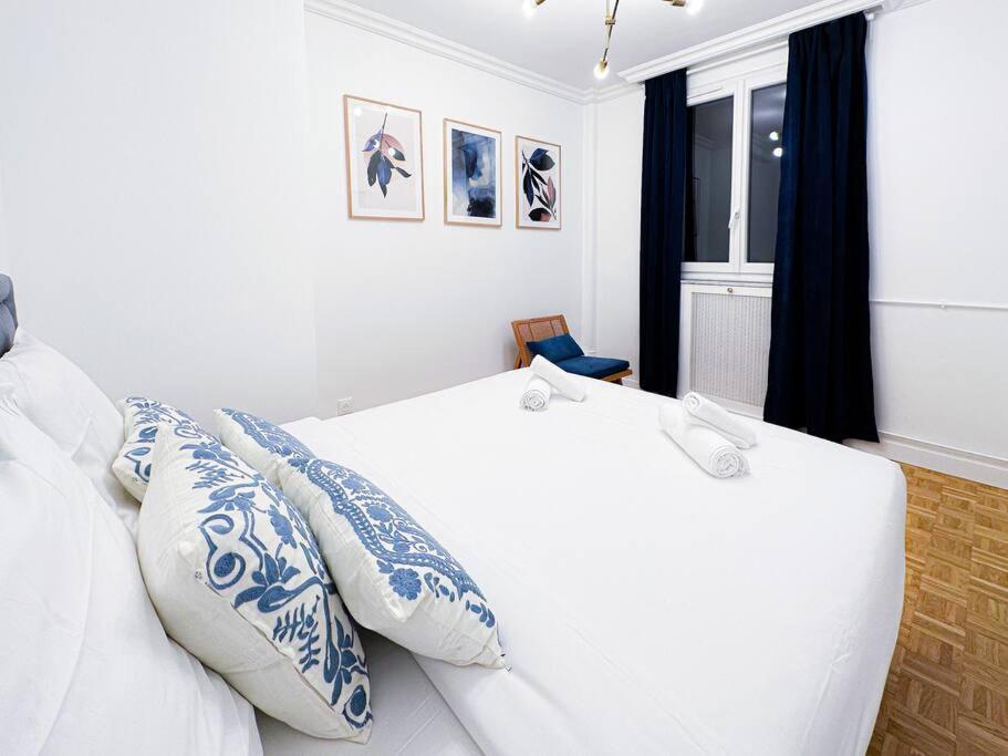 Apartment 6pers-balcony-paris 12-hopital Trousseau Paris
