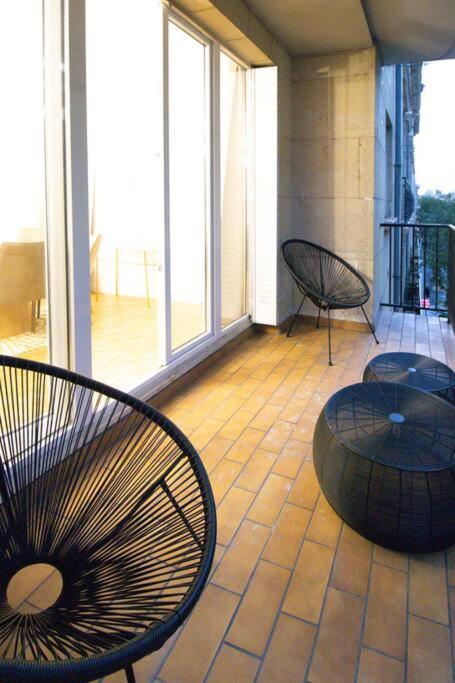 6pers-balcony-paris 12-hopital Trousseau