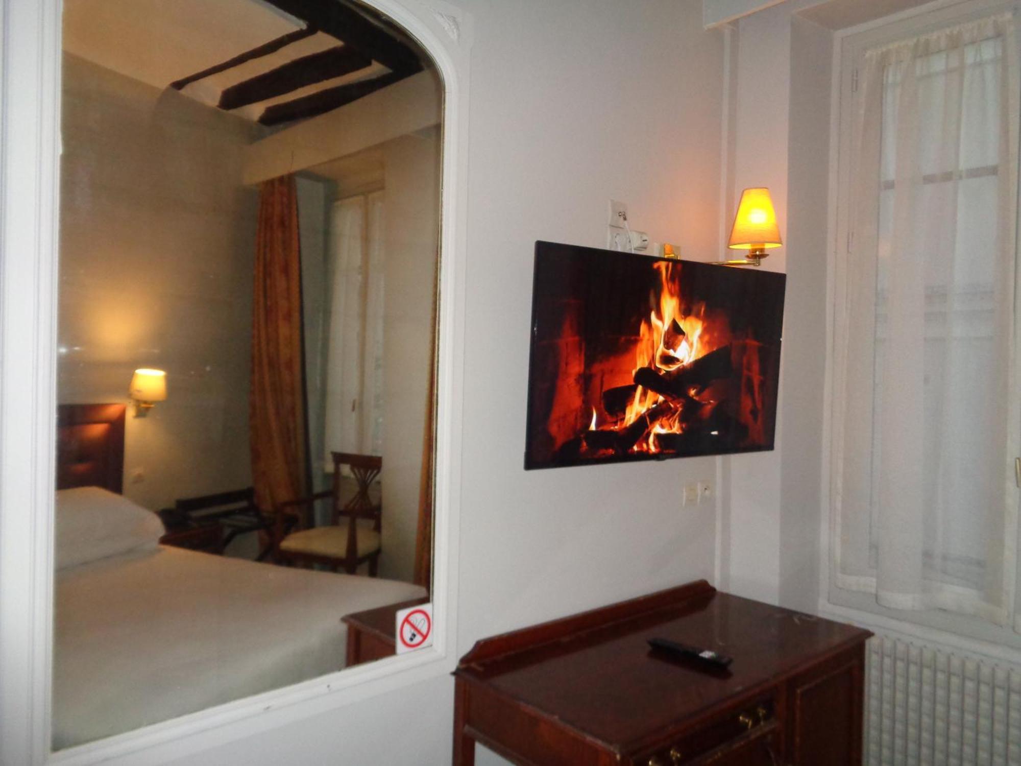 Les Degres De Notre Dame Hotel