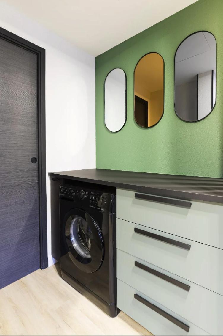 Hsh Parmentier-couronnes Ii Design 4p-1br * Paris