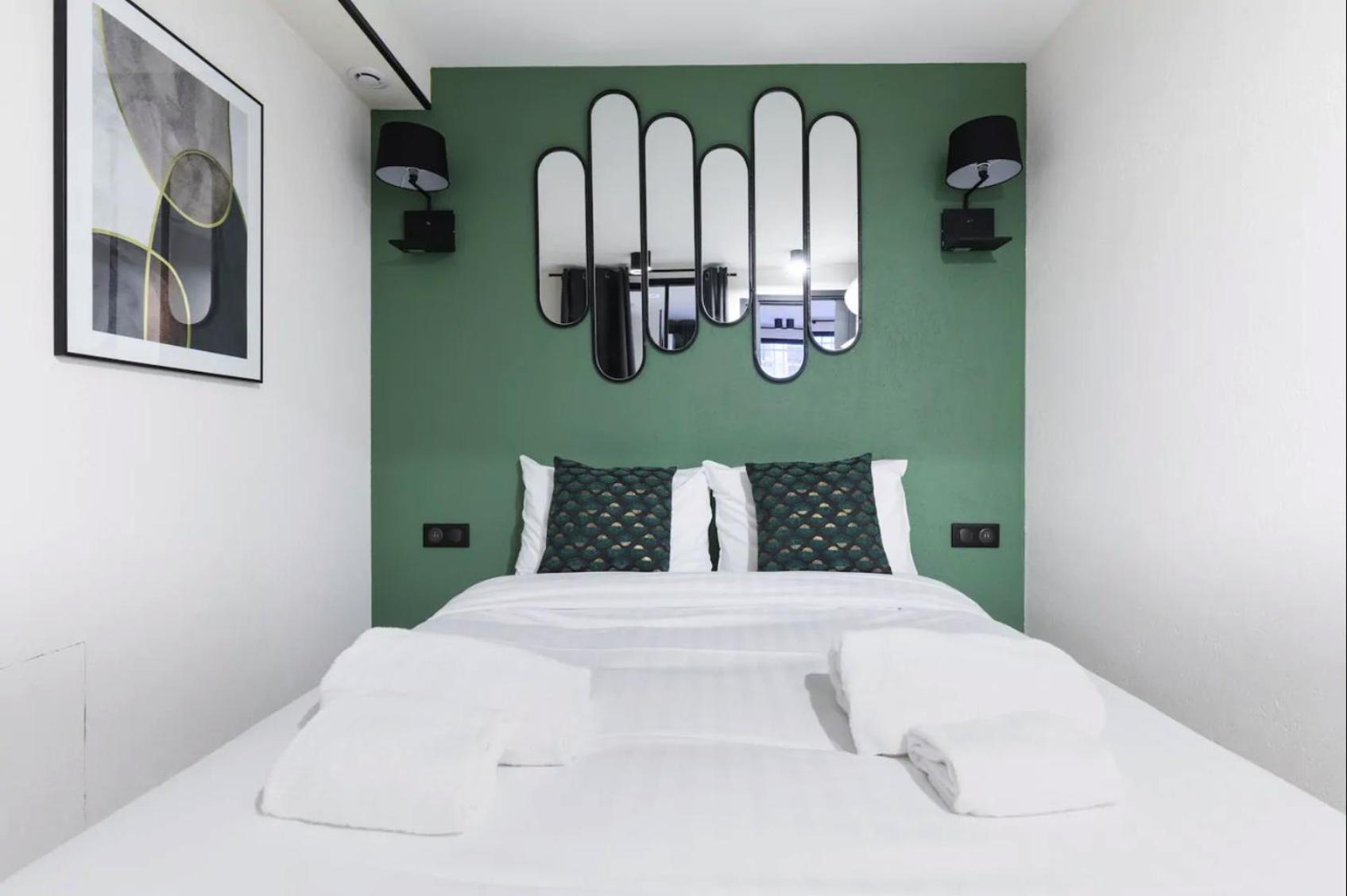 Hsh Parmentier-couronnes Ii Design 4p-1br Apartment