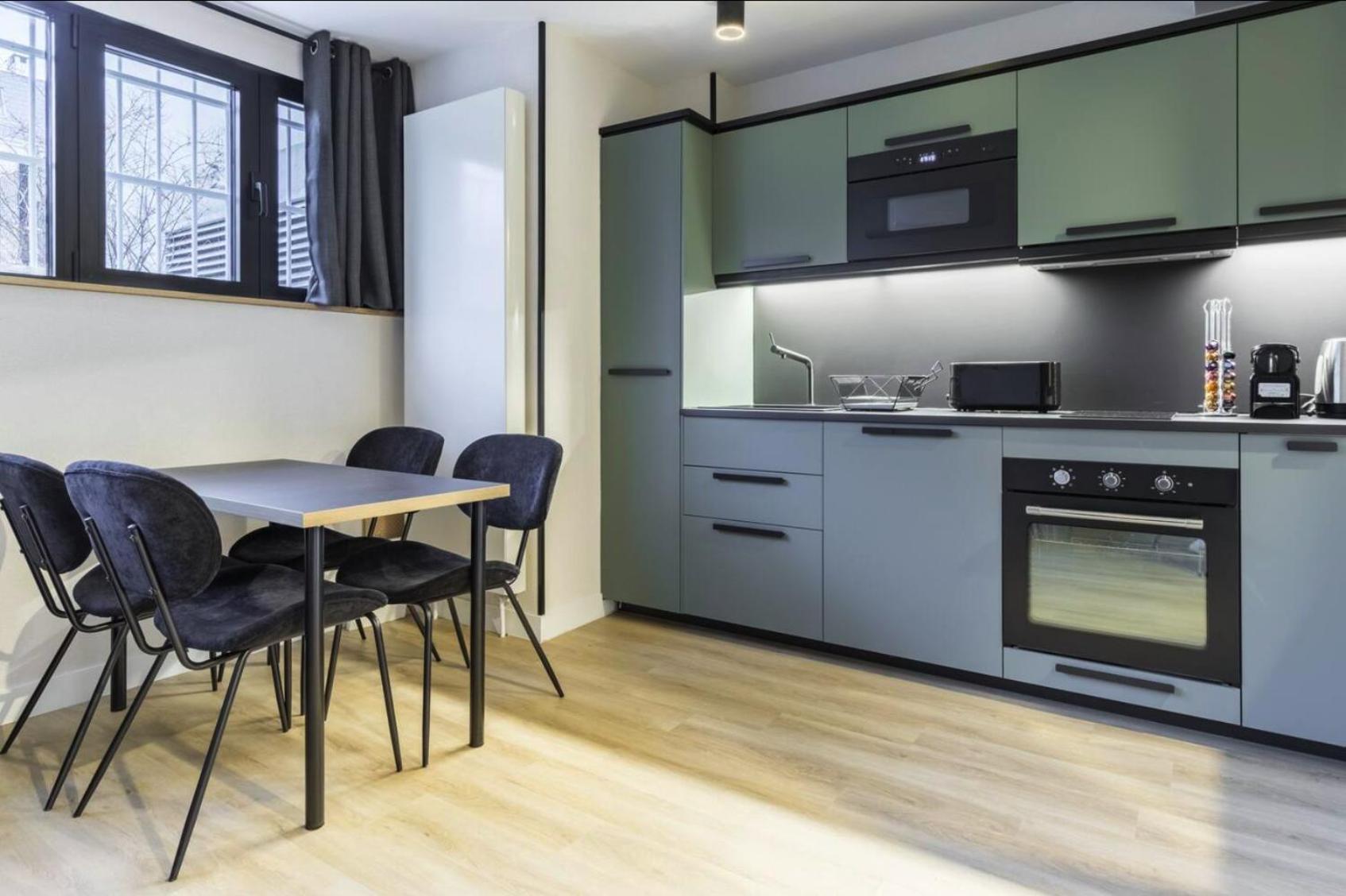 Hsh Parmentier-couronnes Ii Design 4p-1br Paris