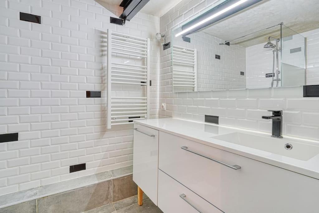 Apartment Proche Rue De Charonne - Ii *