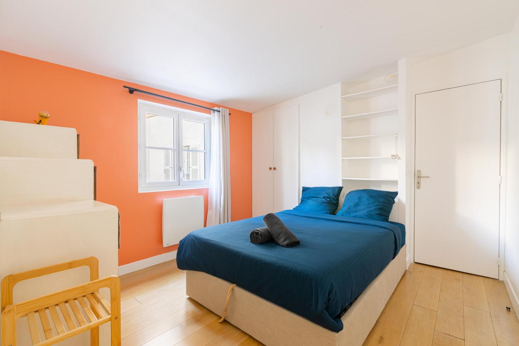 Luxurious 2 Bedroom Canal Saint Martin Saint Lazare *