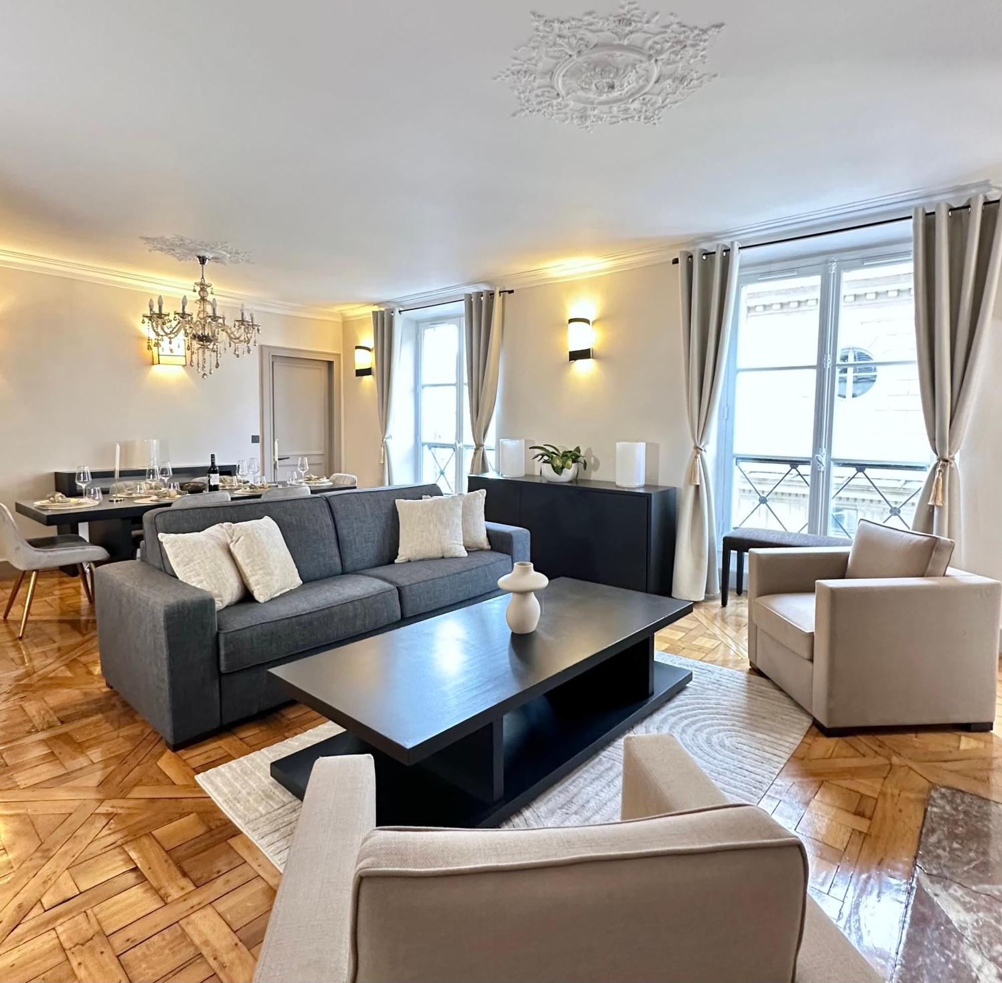 Saint-germain-des-pres Sumptuous Appartement *