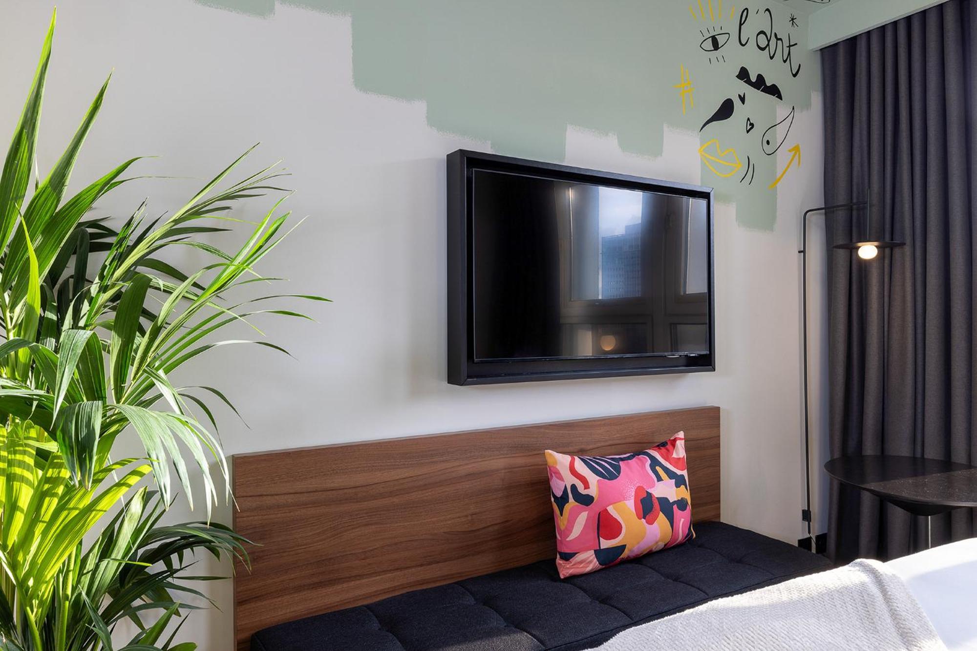 Les Artistes Hotel