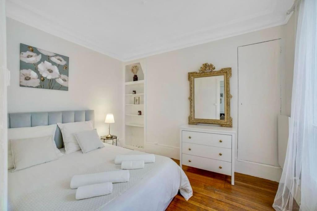 Magnifique Tour Eiffel / Rue Cler Apartment