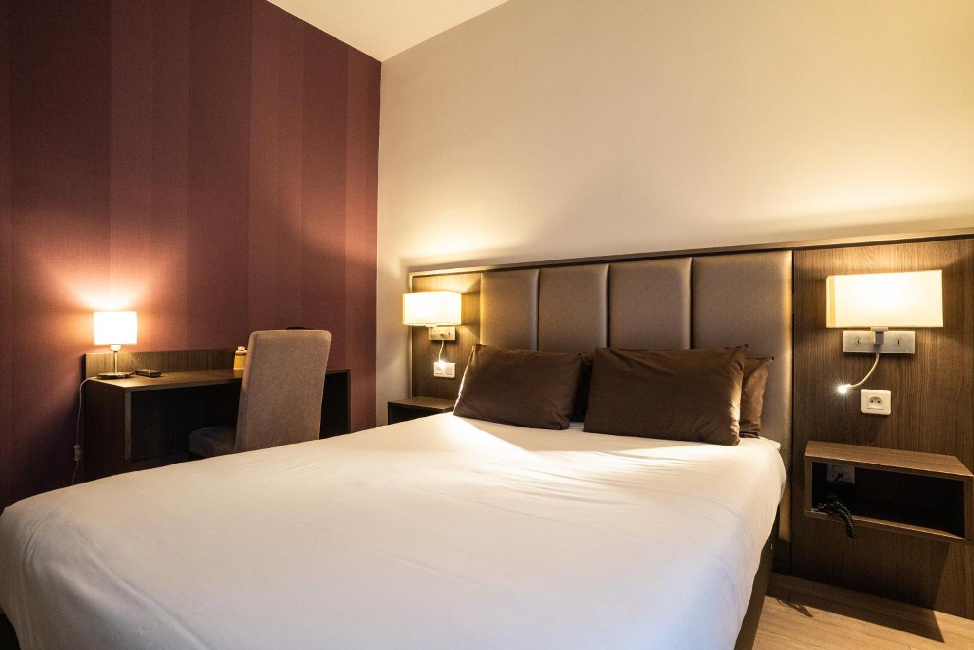 De Flore - Montmartre Hotel 3*