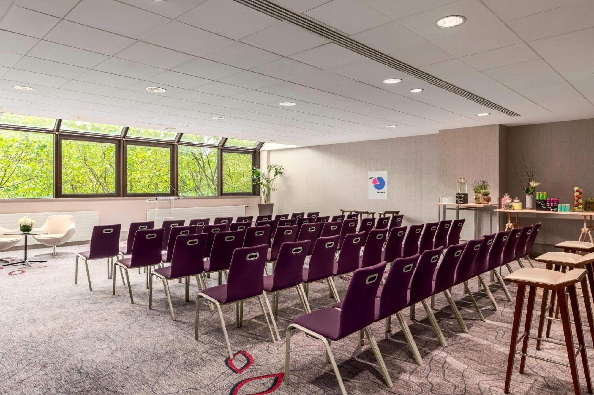 Marriott Rive Gauche & Conference Center 4*