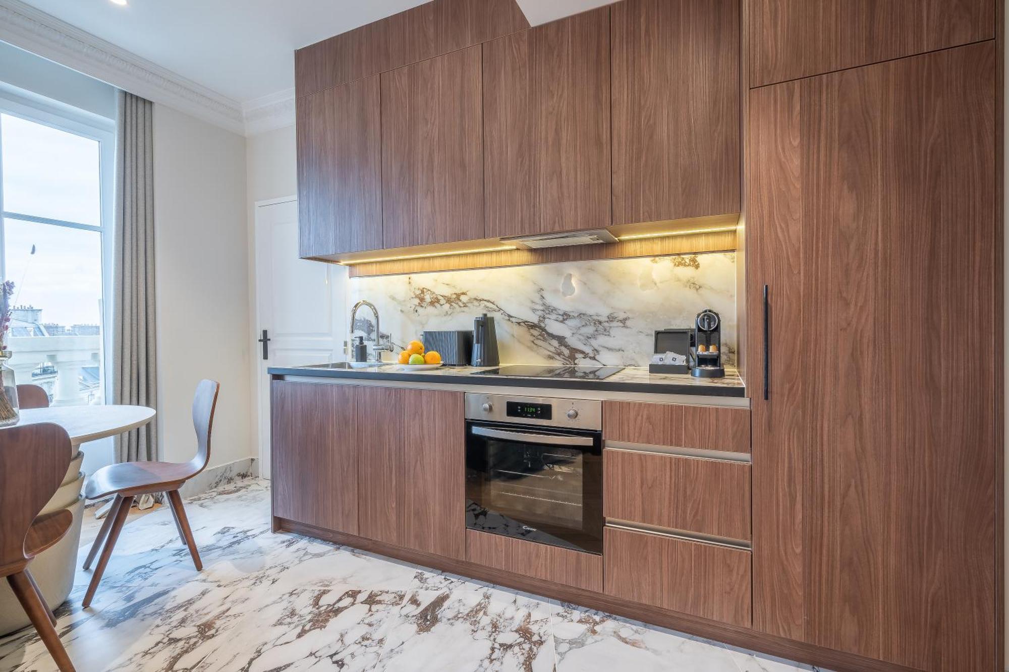 Yuna Saint-germain-des-pres - Serviced * Paris