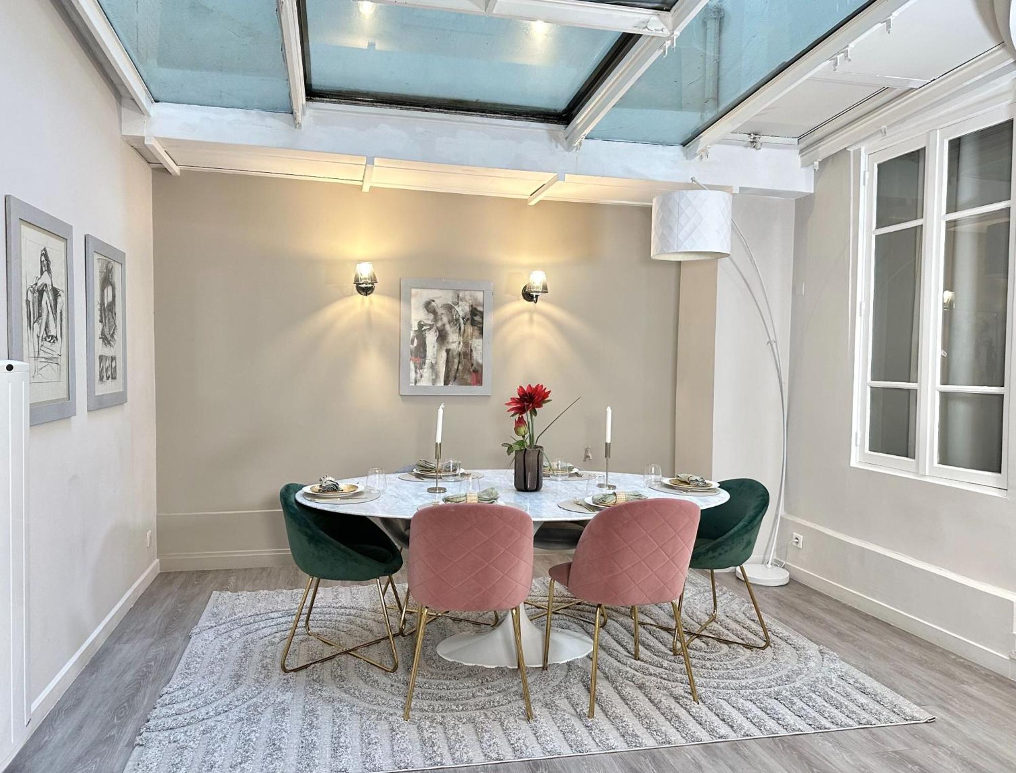 Luxurious Flat In Saint-germain-des-pres *