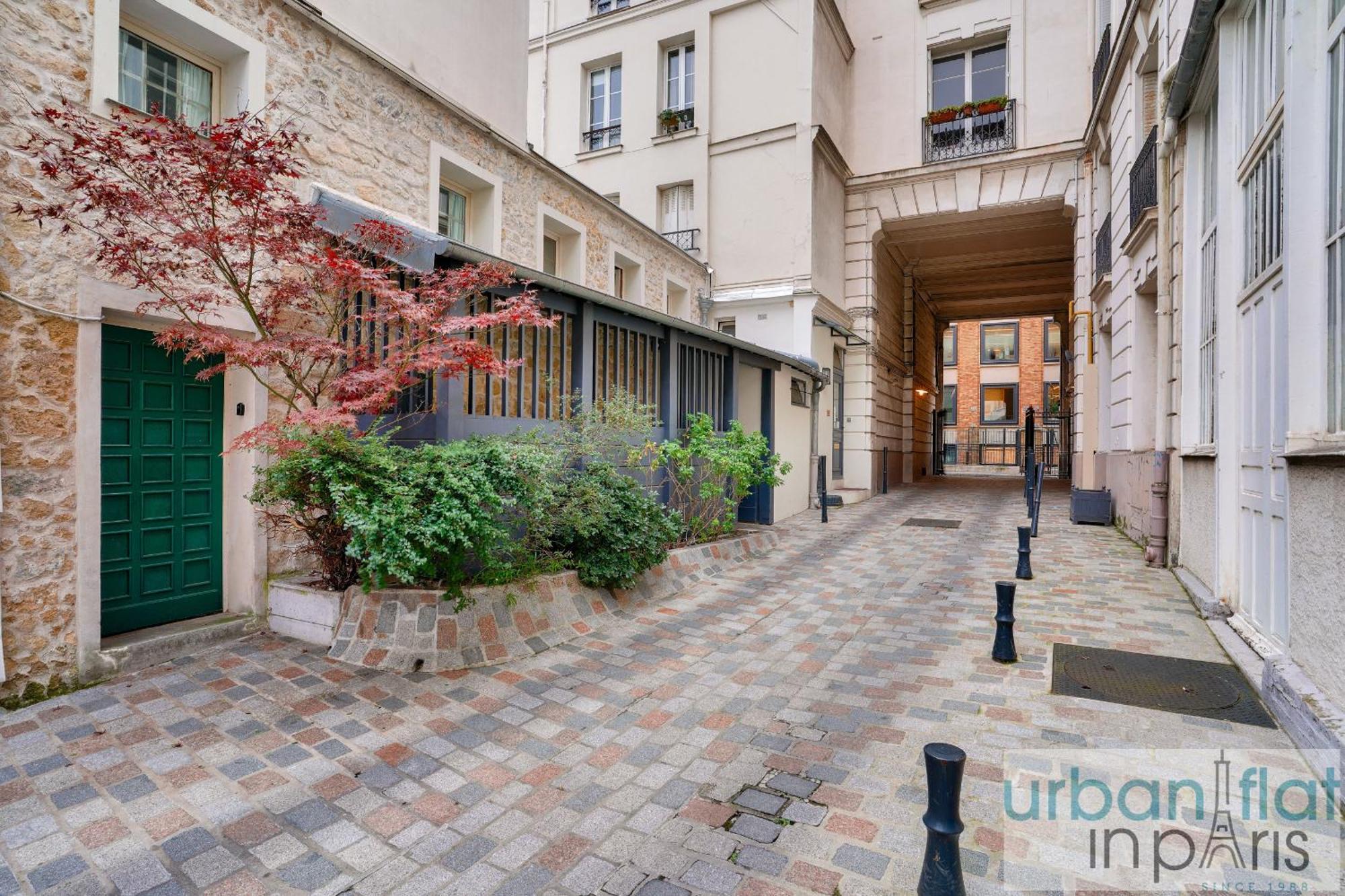 33 - Flat Av Des Champs-elysees Apartment Paris
