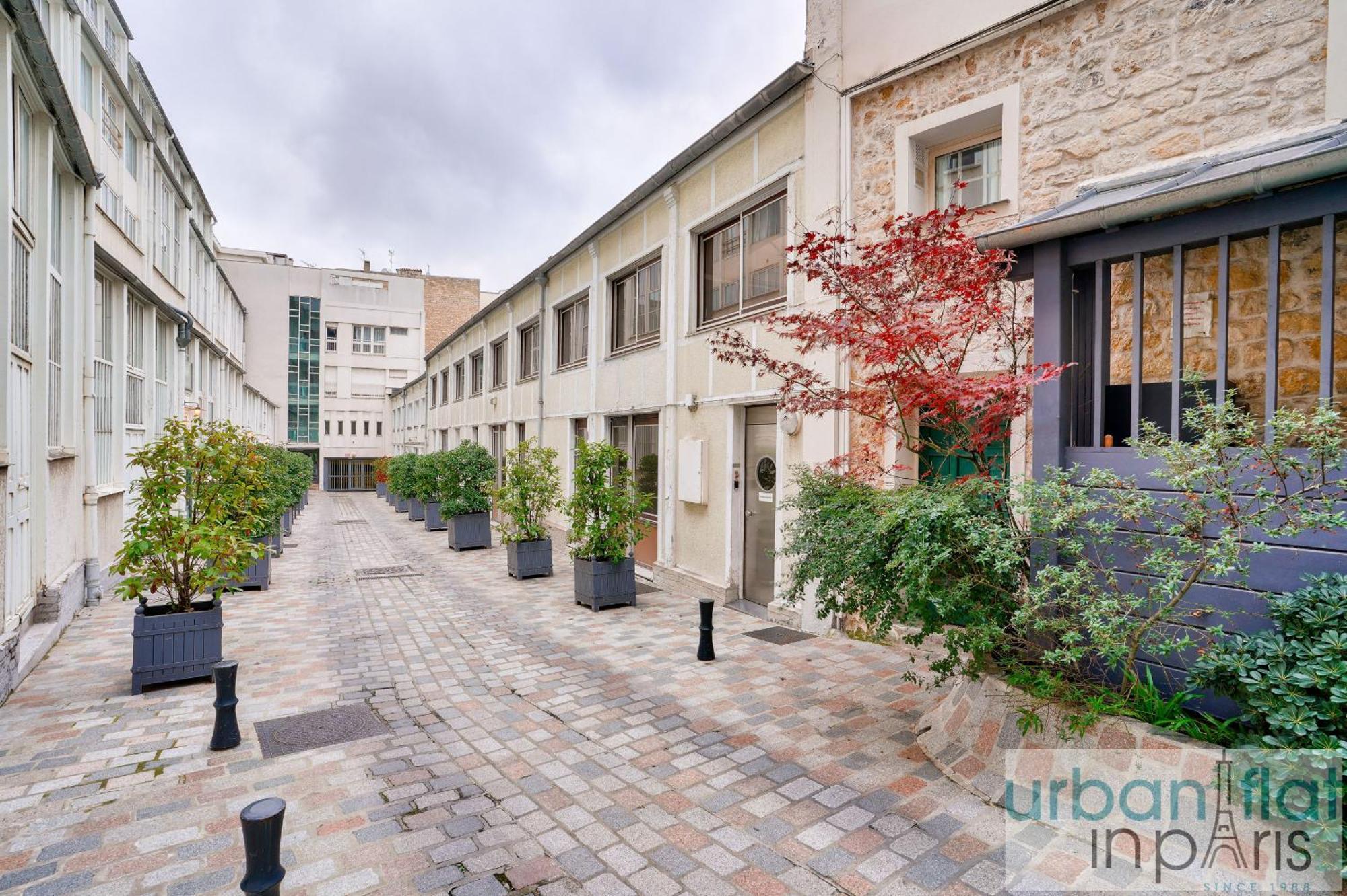 33 - Flat Av Des Champs-elysees Apartment Paris