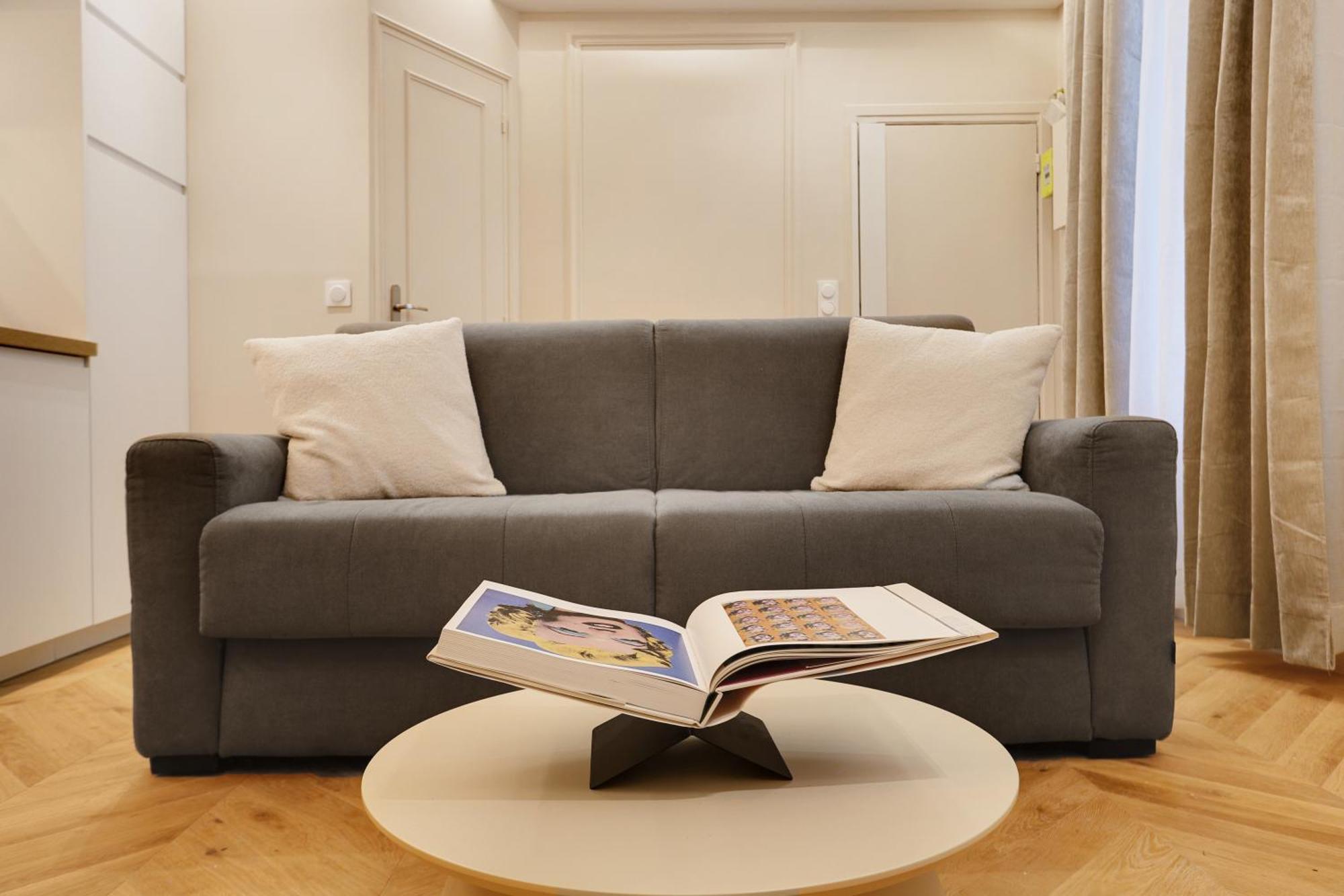 Appartement Off Majesti Upper Marais Apartment- Rue Du Faubourg Saint-martin Paris