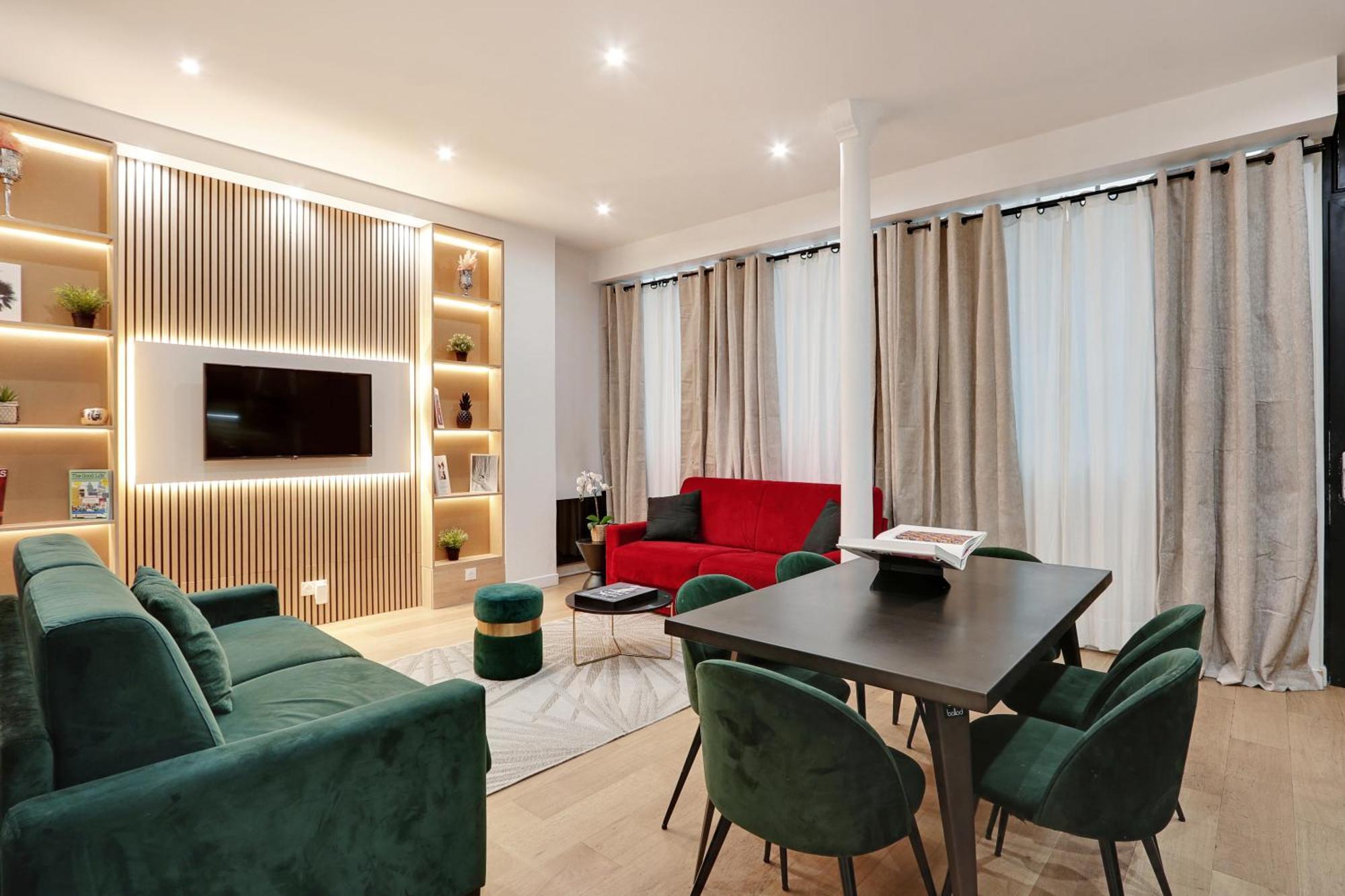 Apartment Off Majesti In Montmartre - Rue Pierre Fontaine