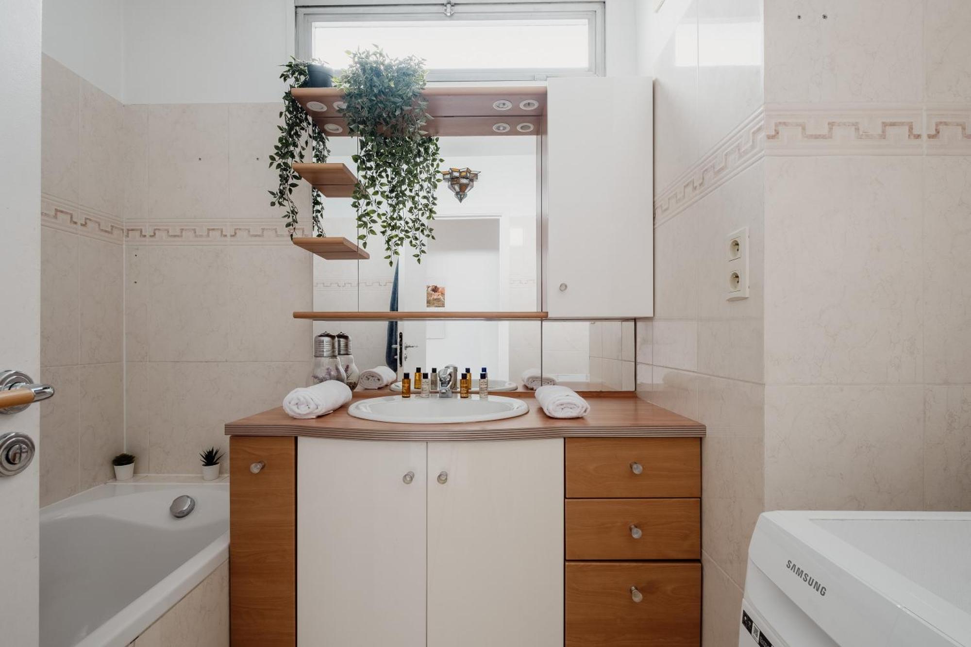 Veeve - Comforts By The Eiffel Tower Apartment