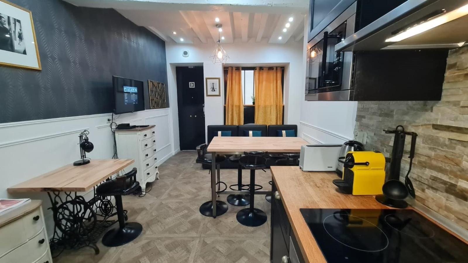 Apartment 32 Atelier Fashion Paris