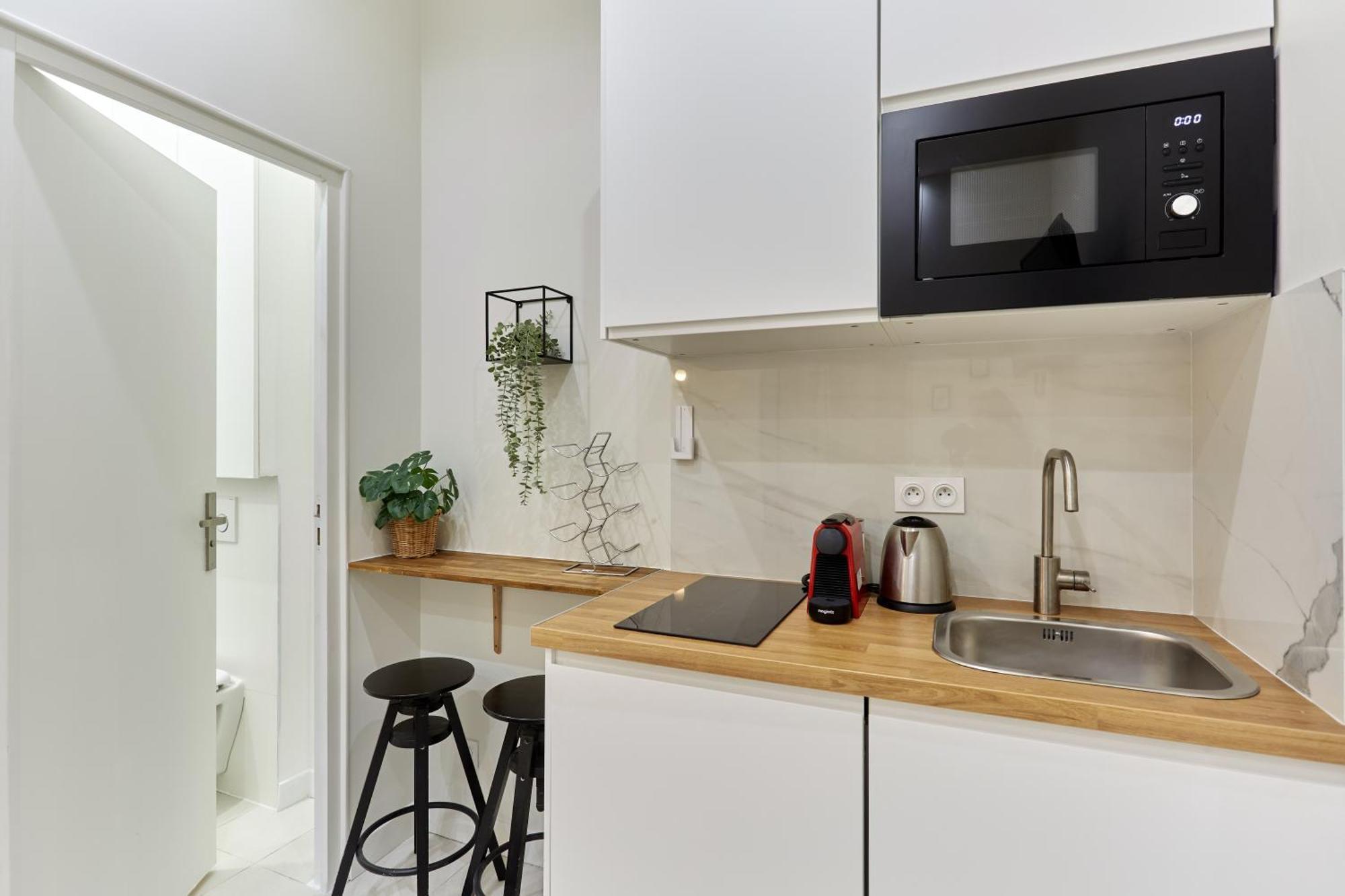 Rent A - Charon Apartment