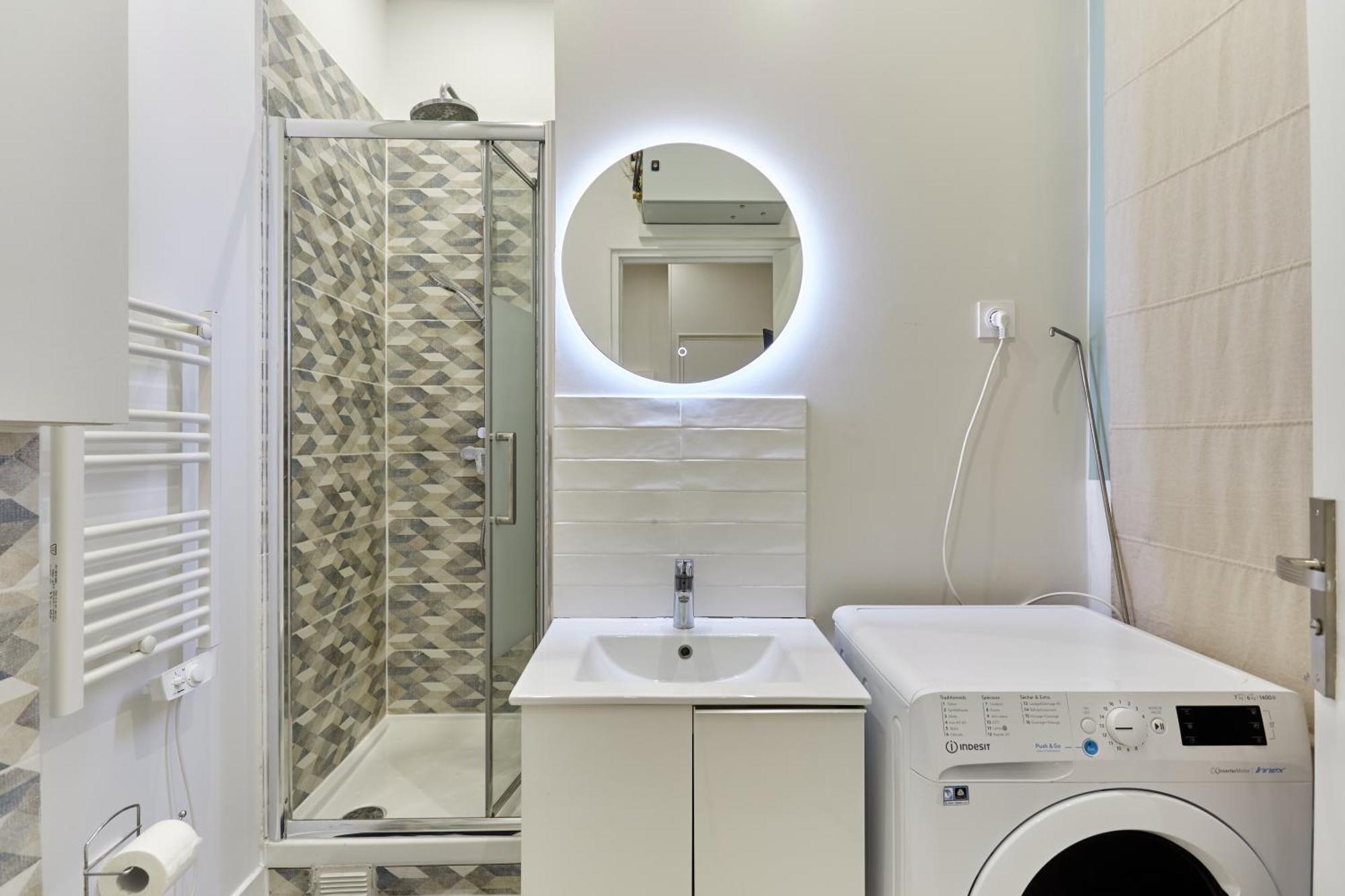 Rent A - Charon Apartment Paris