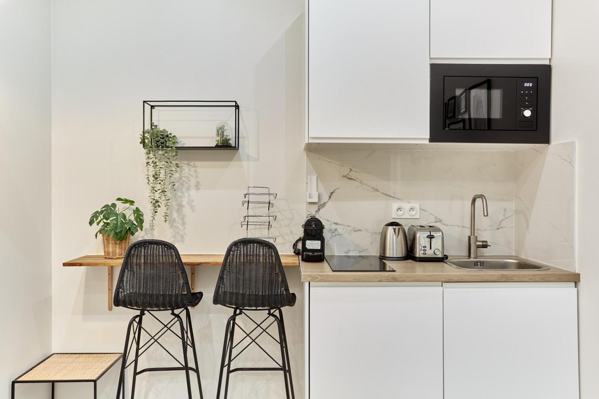 Rent A - Charon Apartment