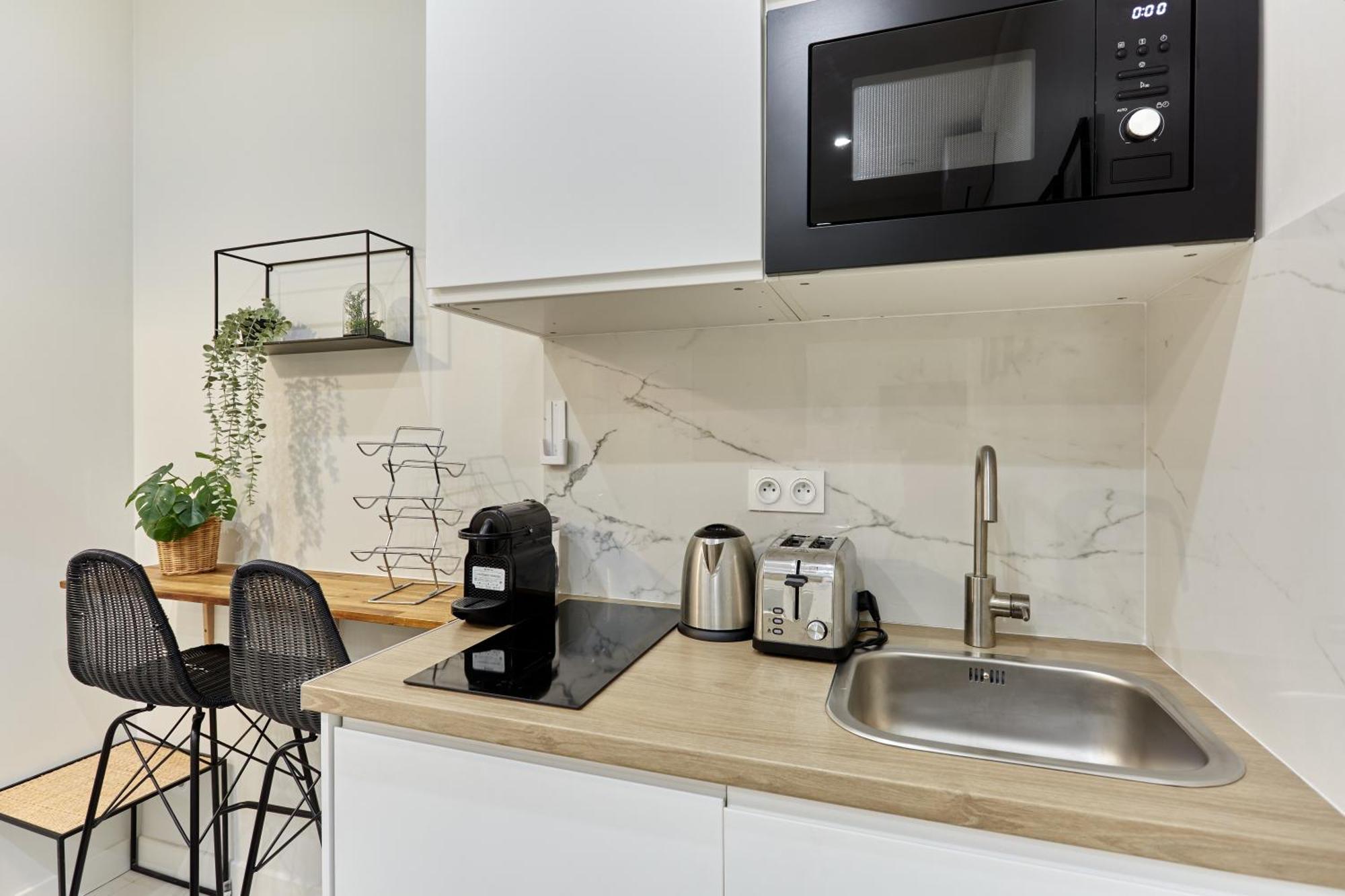 Apartment Rent A - Charon
