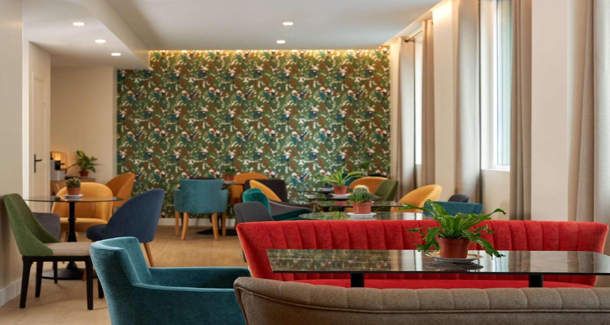 Hotel Apolonia Montmartre; Sure Collection By Western