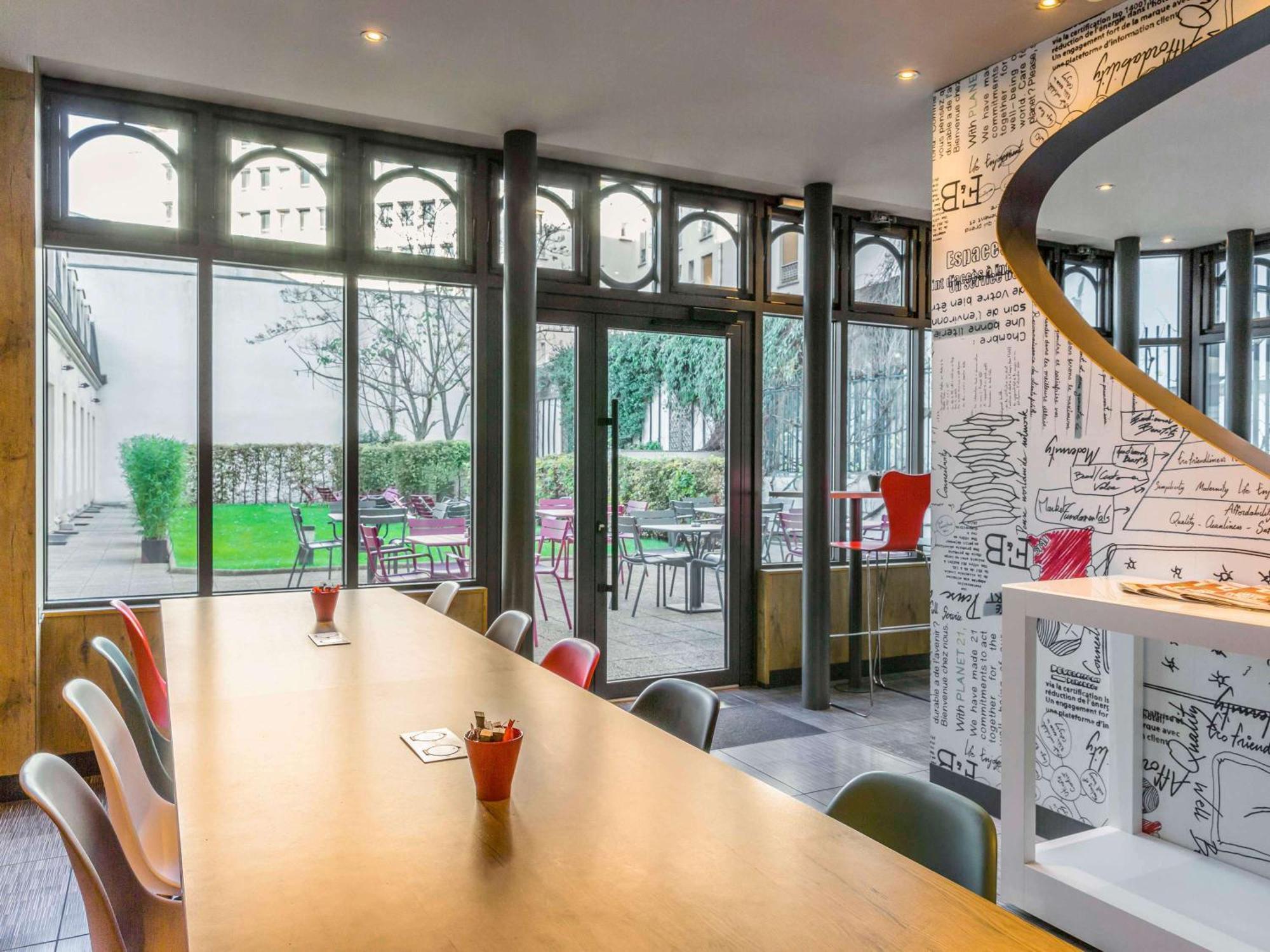 Ibis Gare De Lyon Ledru Rollin 3* Paris