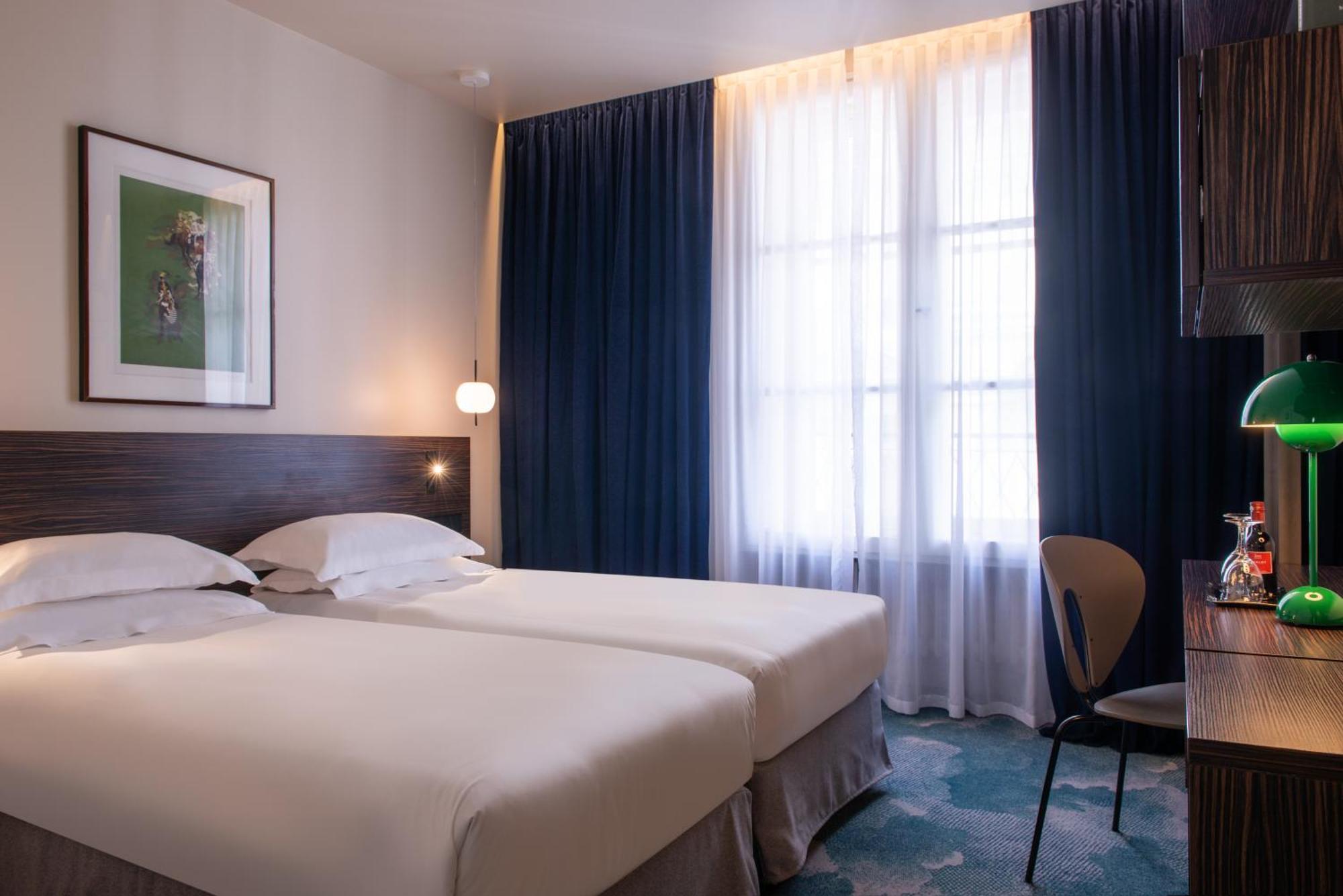 Golden Tulip Opera De Noailles Hotel 4*