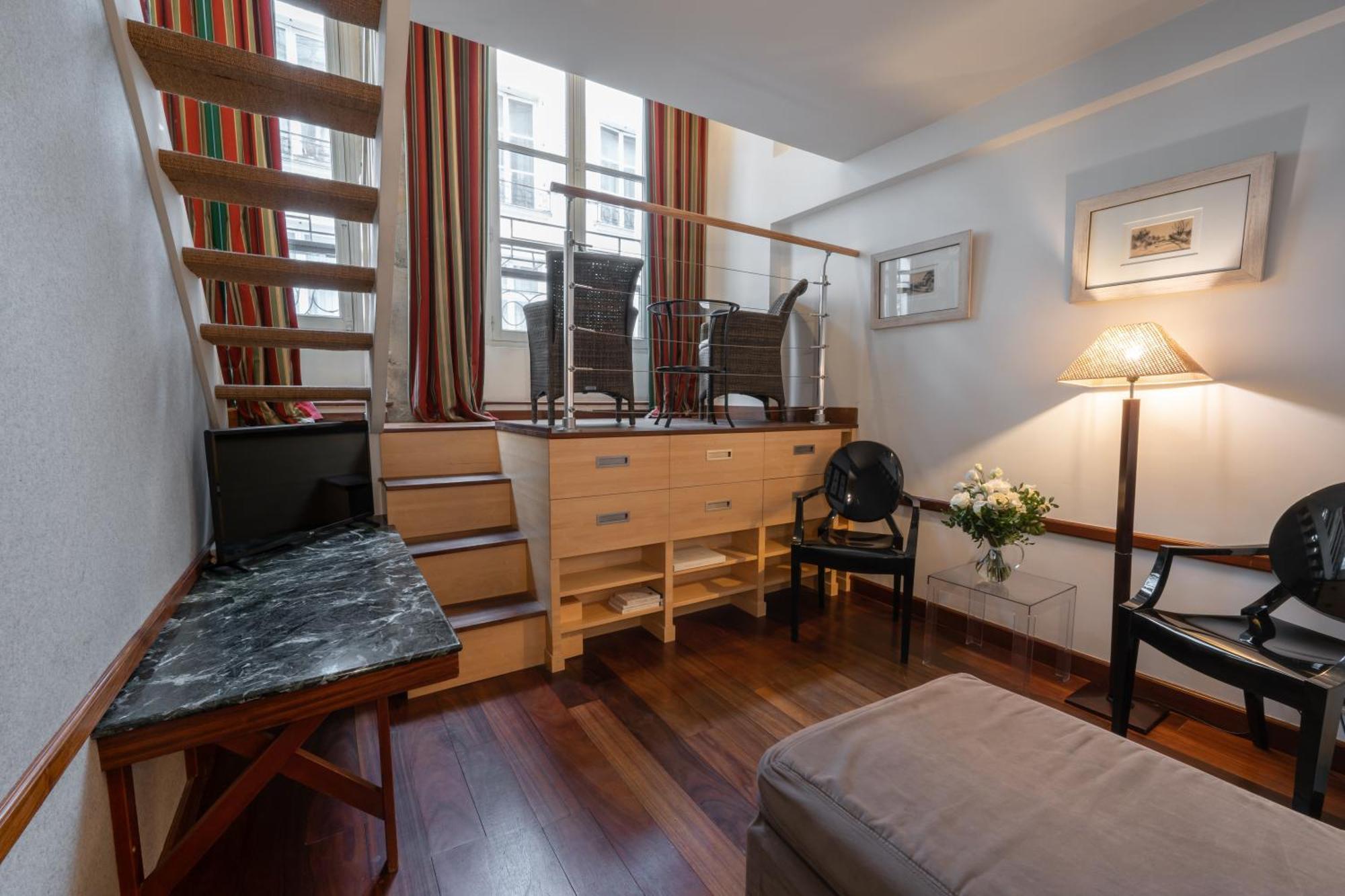 Du De Conti Hotel Paris