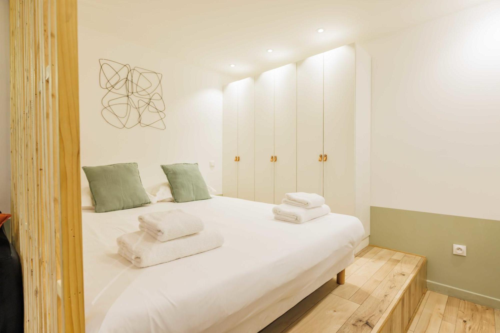Charming Studio 4p Next To Republique Apartment Paris