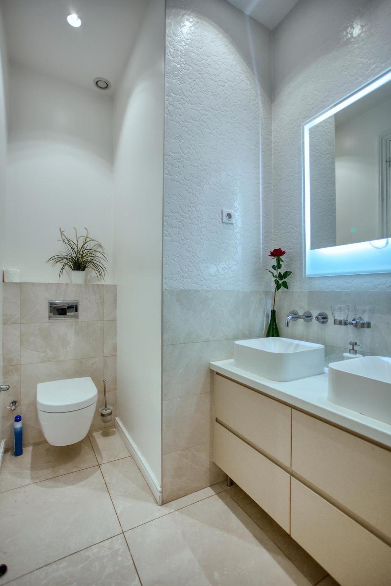 Luxueux 200m2 5ch Champs Elysees A 1min Perle Rare Apartment *