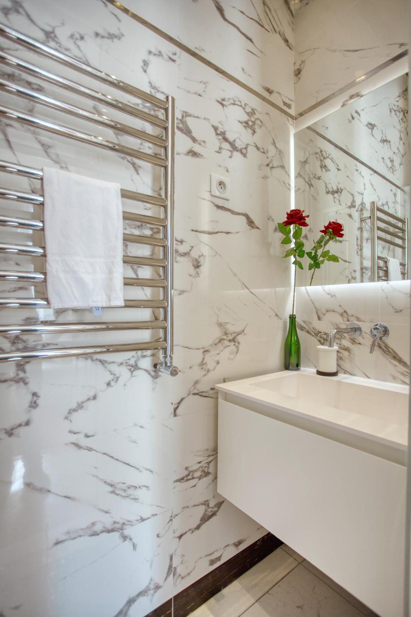 Luxueux 200m2 5ch Champs Elysees A 1min Perle Rare Paris