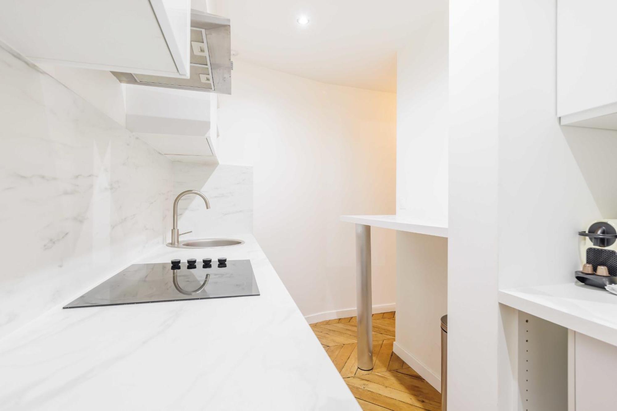 Chic Parisian Retreat - Porte De Montreuil - 2 Apartment Paris