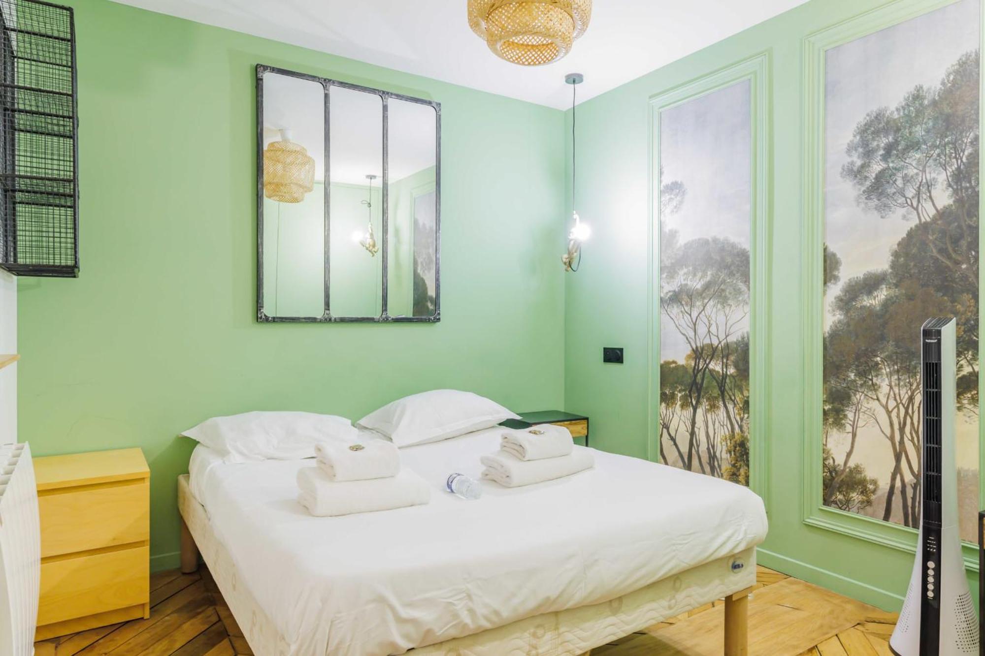 Chic Parisian Retreat - Porte De Montreuil - 2 Apartment *