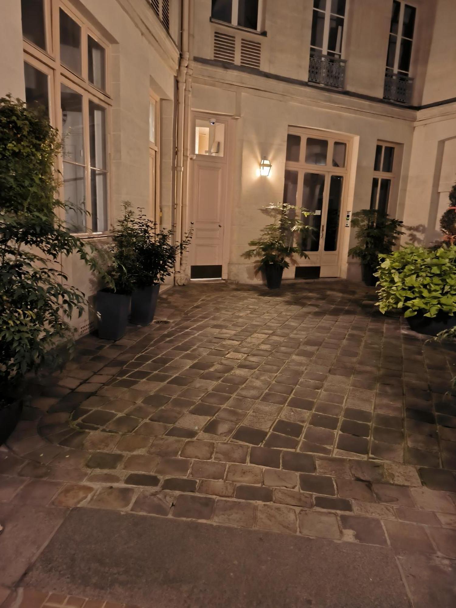 Studio 9m2 Champs Elysees Arc De Triomphe75008 Apartment
