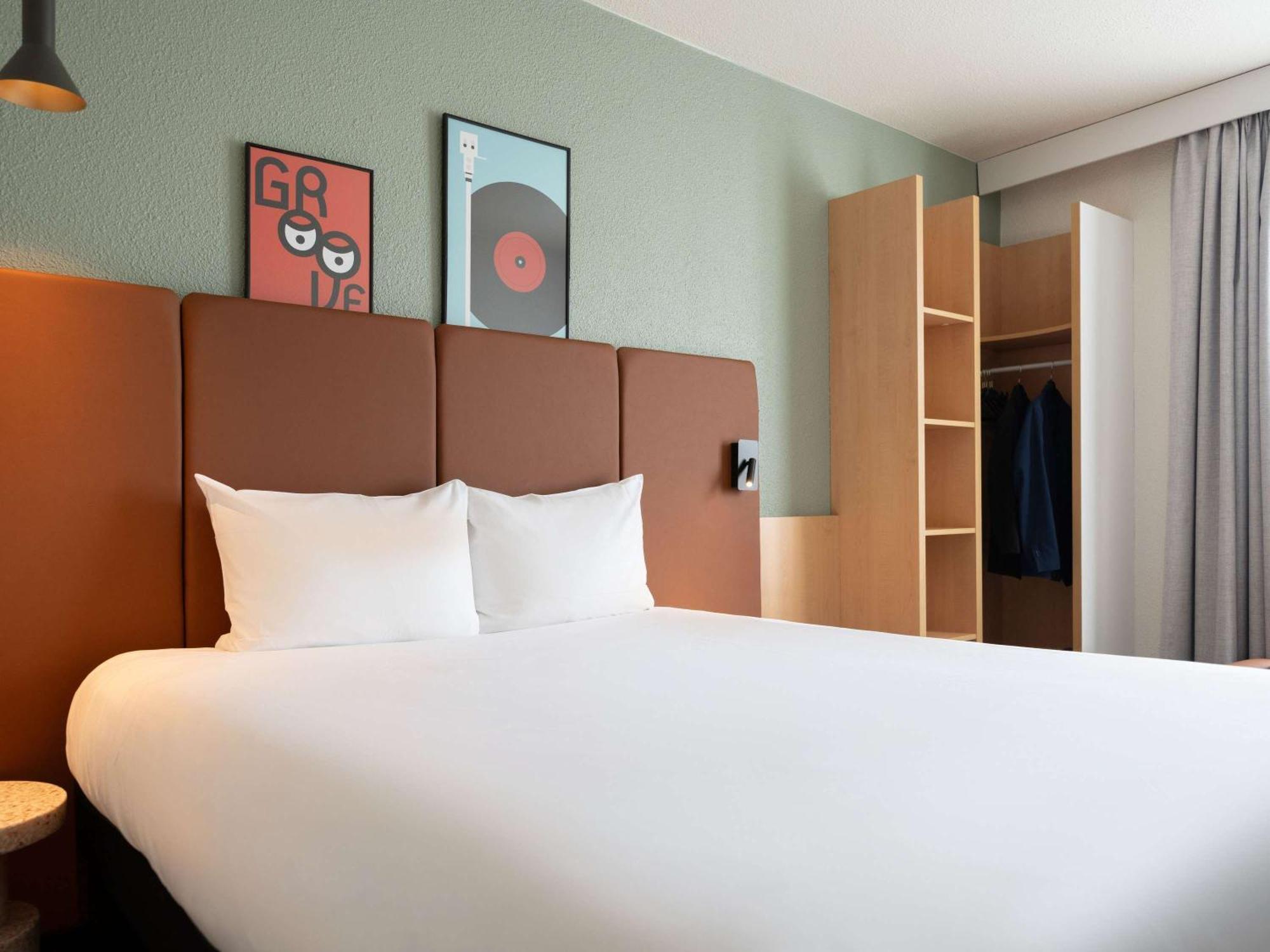 Ibis Gare De Lyon Ledru Rollin Hotel Paris